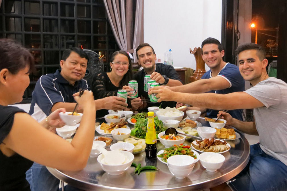 Azalea Homestay Hoi An Zewnętrze zdjęcie