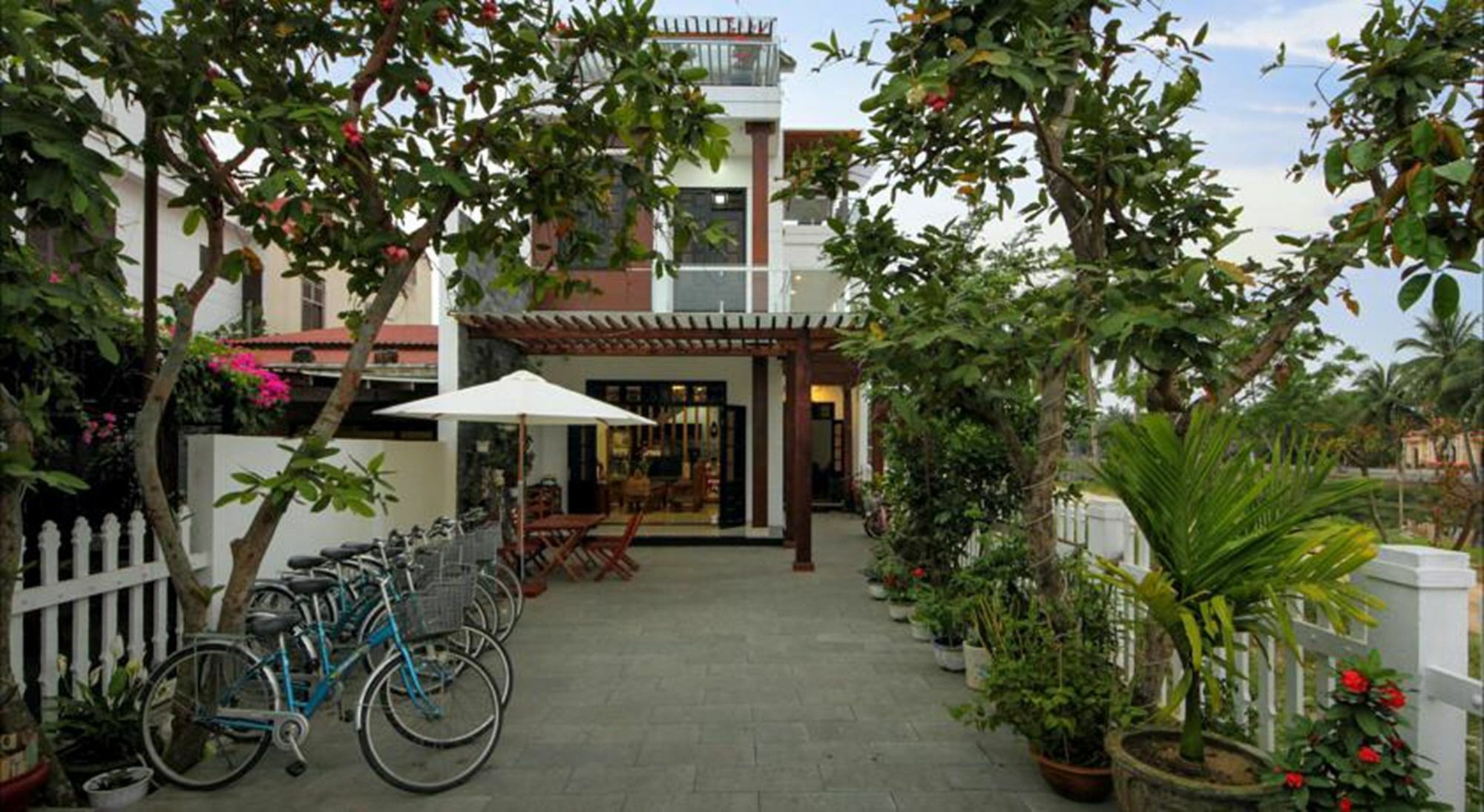 Azalea Homestay Hoi An Zewnętrze zdjęcie